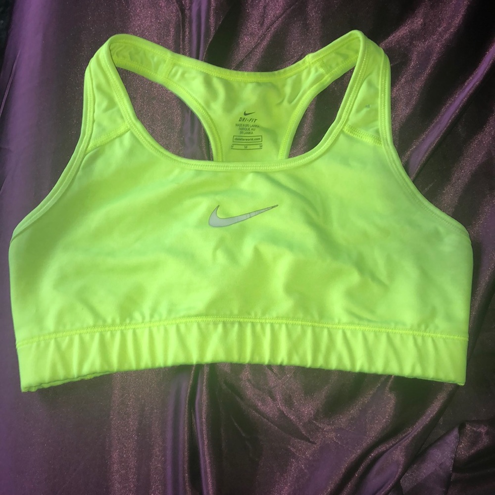 Nike women’s sports bra